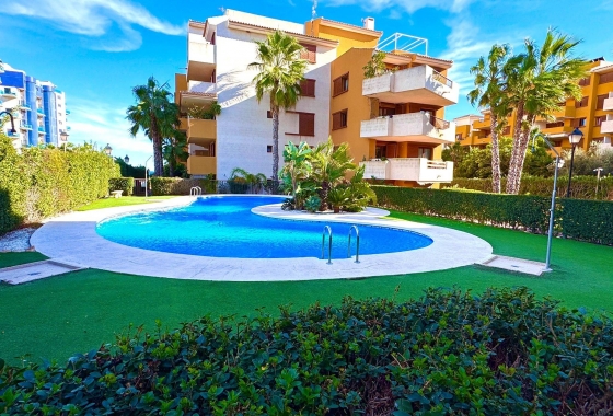Resale - Apartment / flat - Torrevieja - Punta Prima