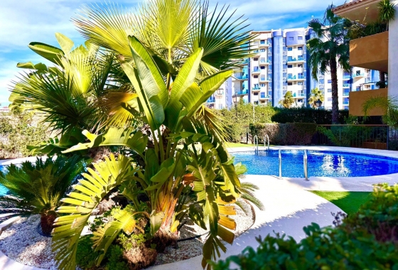 Resale - Apartment / flat - Torrevieja - Punta Prima