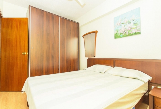 Resale - Apartment / flat - Torrevieja - Playa del Cura