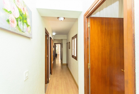Resale - Apartment / flat - Torrevieja - Playa del Cura