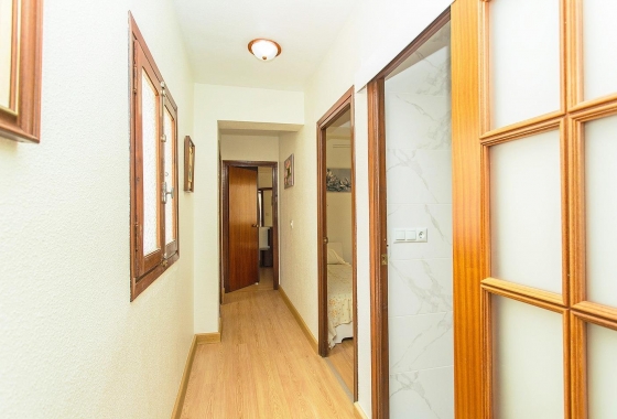 Resale - Apartment / flat - Torrevieja - Playa del Cura