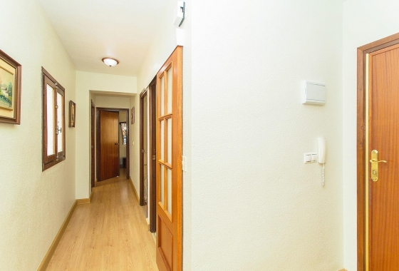 Resale - Apartment / flat - Torrevieja - Playa del Cura