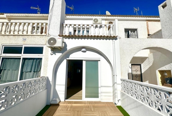 Resale - Townhouse - Torrevieja - Estacion De Autobuses