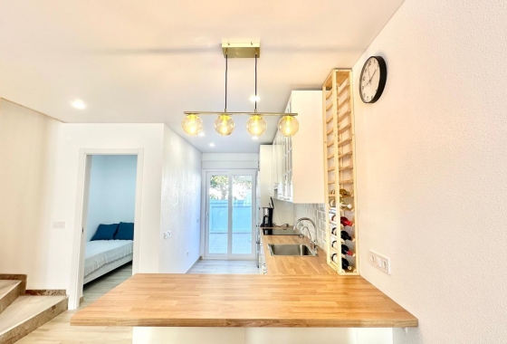 Resale - Townhouse - Torrevieja - Estacion De Autobuses