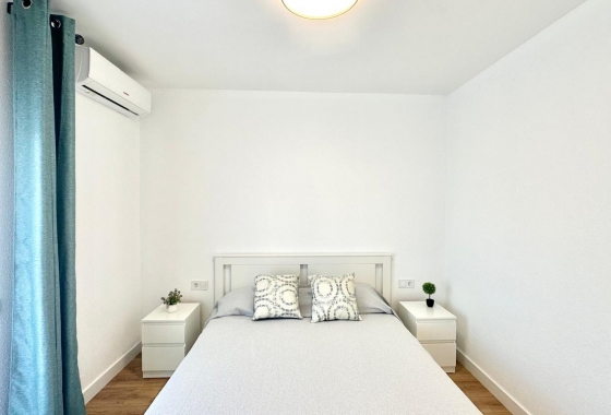 Resale - Townhouse - Torrevieja - Estacion De Autobuses