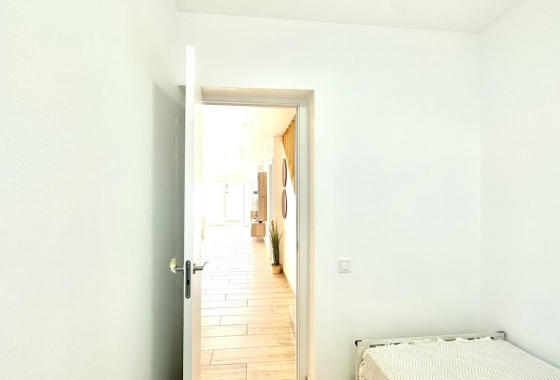 Resale - Townhouse - Torrevieja - Estacion De Autobuses