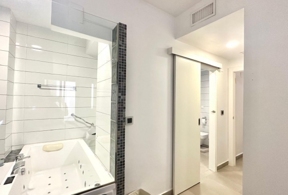 Wiederverkauf - Wohnung - Torrevieja