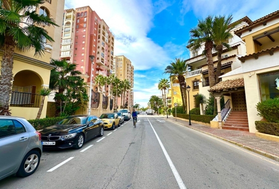 Resale - Apartment / flat - Torrevieja - Los Frutales