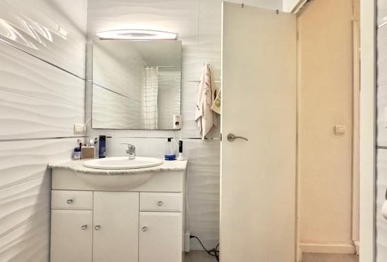 Resale - Apartment / flat - Torrevieja - Centro