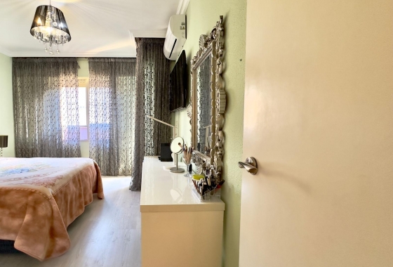 Resale - Apartment / flat - Torrevieja - Centro