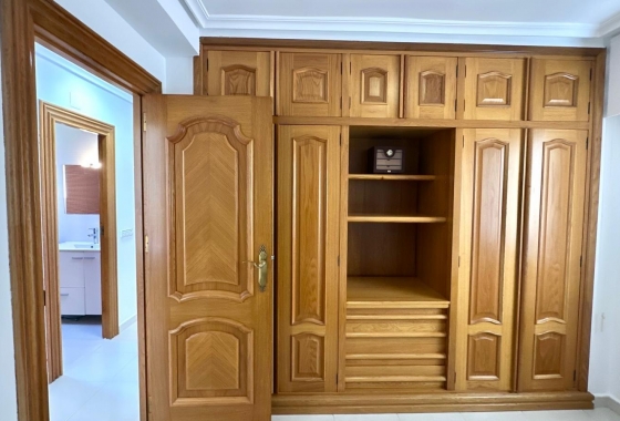 Resale - Apartment / flat - Orihuela Costa - Campoamor