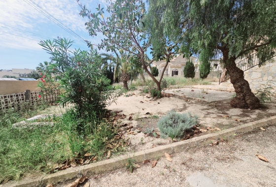 Resale - Villa - Torrevieja - Los Balcones - Los Altos del Edén