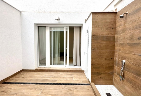 Resale - Apartment / flat - Torrevieja - Playa del Cura