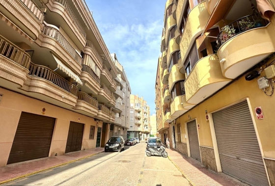 Resale - Townhouse - Torrevieja - Playa del Cura