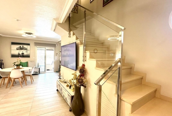 Resale - Villa - Orihuela Costa - La Regia