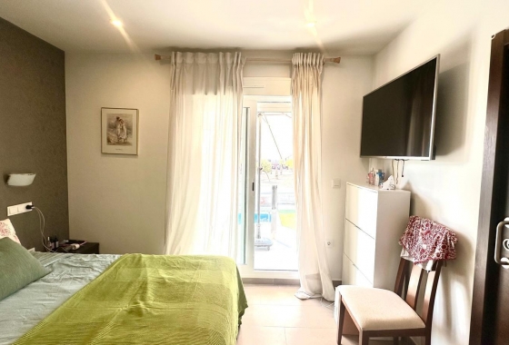 Resale - Townhouse - Torrevieja - aguas nuevas