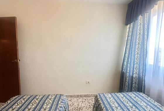 Resale - Apartment / flat - Torrevieja - Punta Prima
