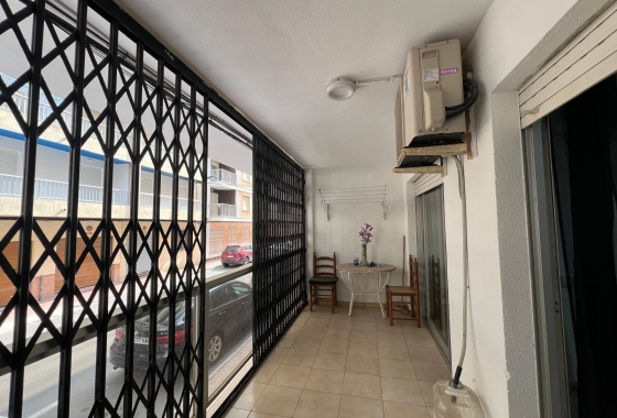 Resale - Apartment / flat - Torrevieja - Playa del Cura
