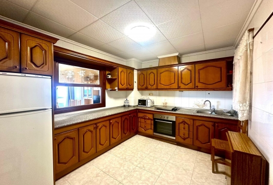 Resale - Apartment / flat - Torrevieja - Centro