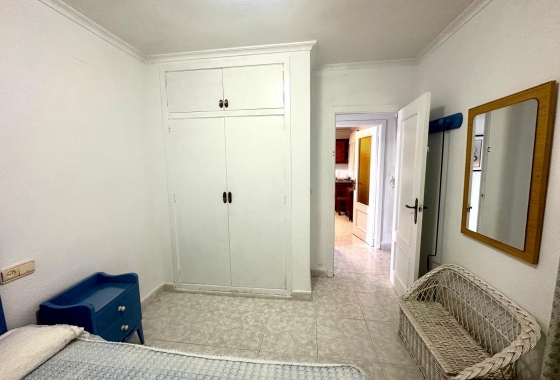 Resale - Apartment / flat - Torrevieja - Centro