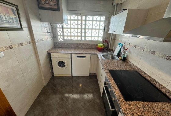 Resale - Apartment / flat - Torrevieja - Playa del Cura