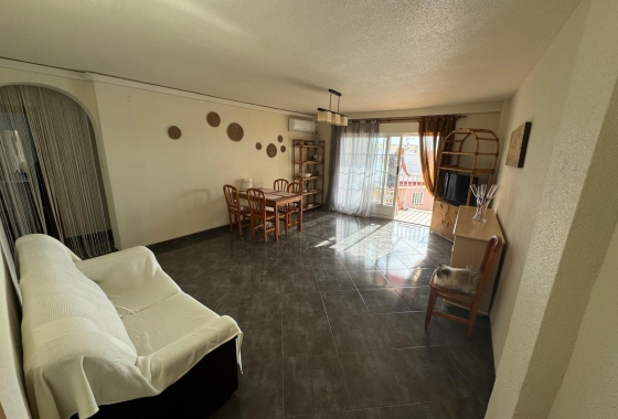 Resale - Apartment / flat - Torrevieja - Playa del Cura