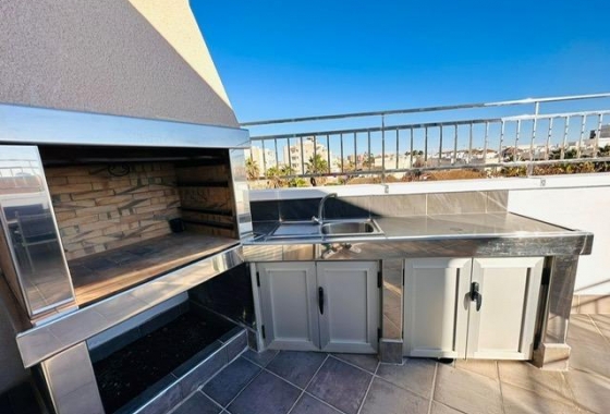 Resale - Apartment / flat - Torrevieja - Estacion De Autobuses