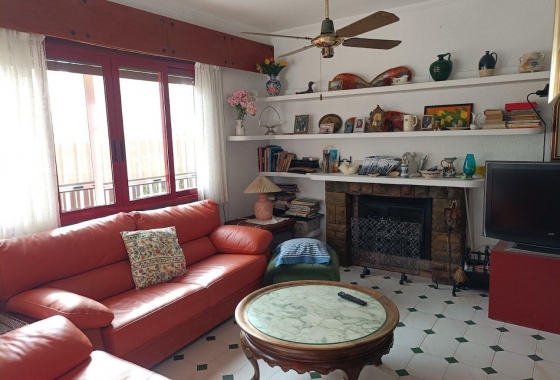 Resale - Villa - Orihuela Costa - Campoamor