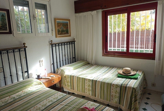 Resale - Villa - Orihuela Costa - Campoamor