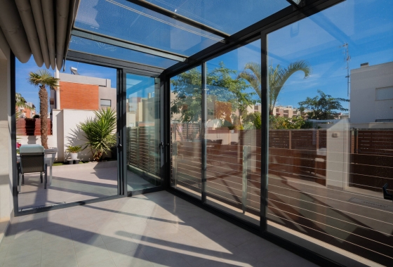 Resale - Villa - Torrevieja - Aguas Nuevas 2