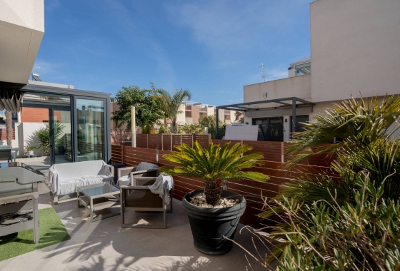 Resale - Villa - Torrevieja - Aguas Nuevas 2
