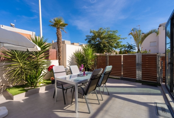 Resale - Villa - Torrevieja - Aguas Nuevas 2