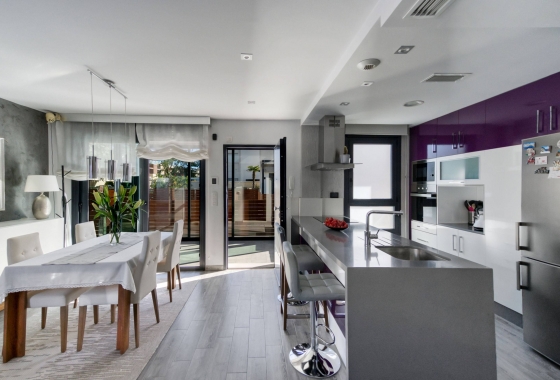 Resale - Villa - Torrevieja - Aguas Nuevas 2