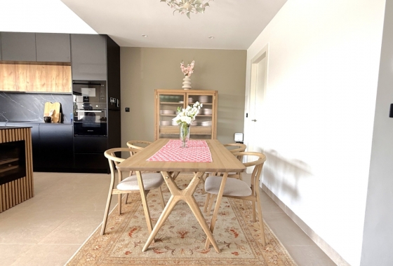 Resale - Bungalow - Pilar de la Horadada - Costa Blanca