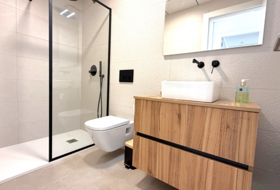 Resale - Bungalow - Pilar de la Horadada - Costa Blanca