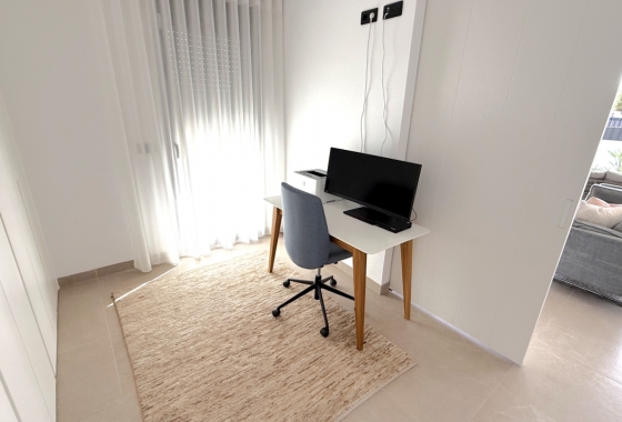 Resale - Bungalow - Pilar de la Horadada - Costa Blanca