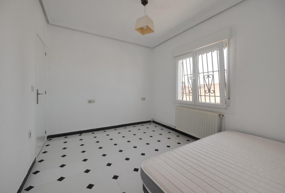 Resale - Townhouse - Torrevieja - La Siesta - El Salado - Torreta