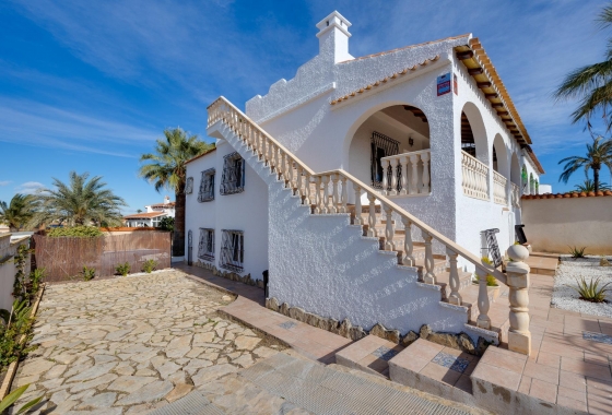 Resale - Townhouse - Torrevieja - La Siesta - El Salado - Torreta