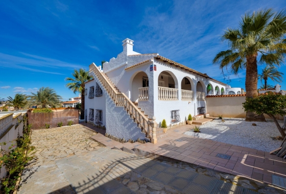 Resale - Townhouse - Torrevieja - La Siesta - El Salado - Torreta