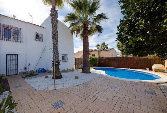 Resale - Townhouse - Torrevieja - La Siesta - El Salado - Torreta