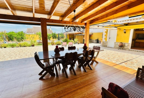 Resale - Villa - Orihuela - Urb. Montepinar