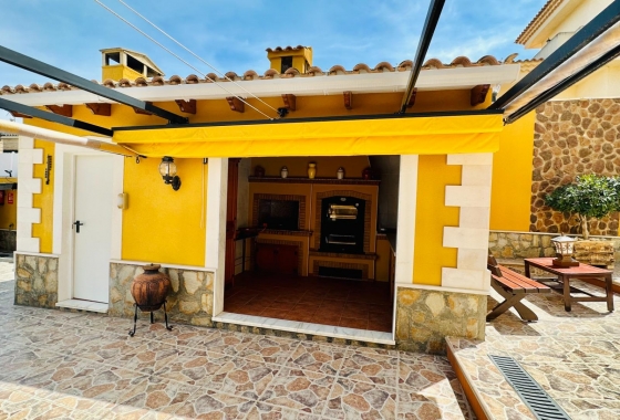 Resale - Villa - Orihuela - Urb. Montepinar