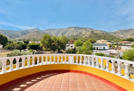 Resale - Villa - Orihuela - Urb. Montepinar