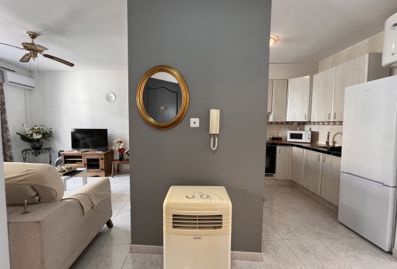 Resale - Apartment / flat - San Miguel de Salinas - Inland