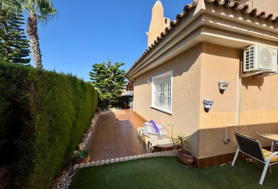 Resale - Villa - Torrevieja - Costa Blanca
