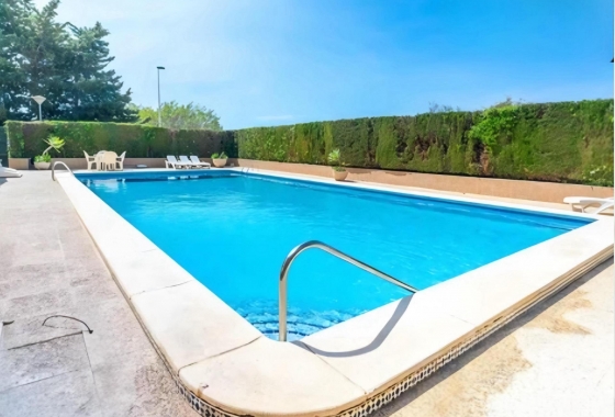 Resale - Villa - Torrevieja - Costa Blanca