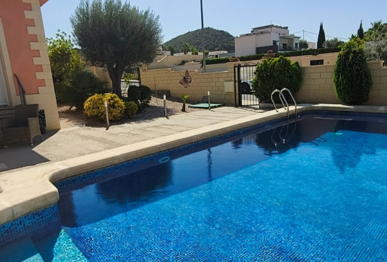 Resale - Villa - La Romana - Inland