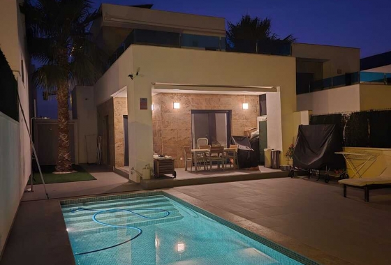 Resale - Villa - Bigastro - Costa Blanca