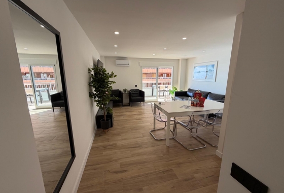 Resale - Apartment / flat - Torrevieja - Costa Blanca