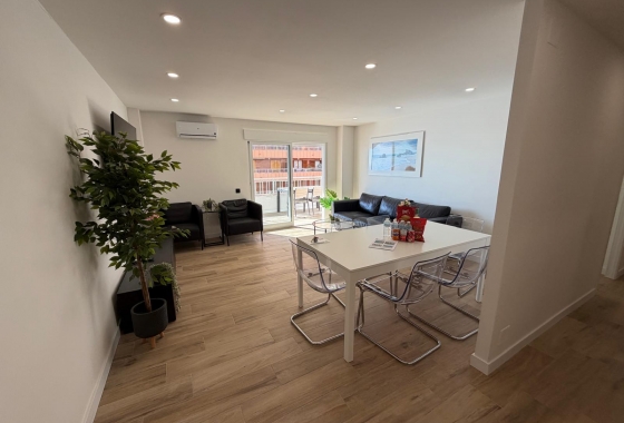 Resale - Apartment / flat - Torrevieja - Costa Blanca